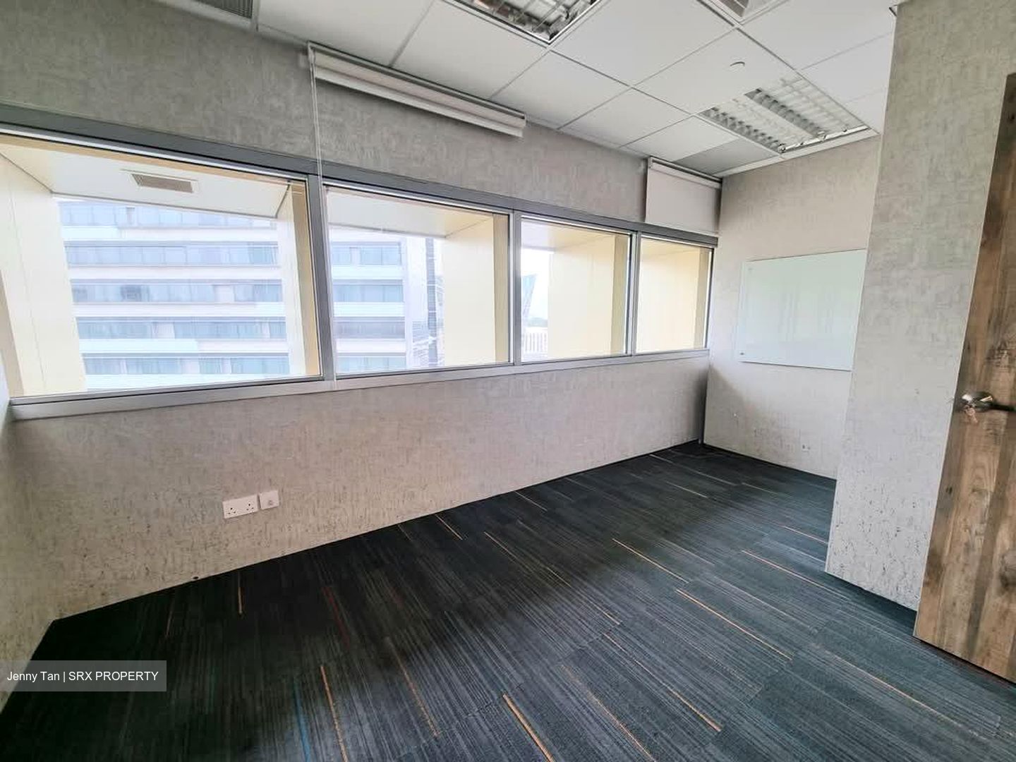 111 Somerset (D9), Office #570020711